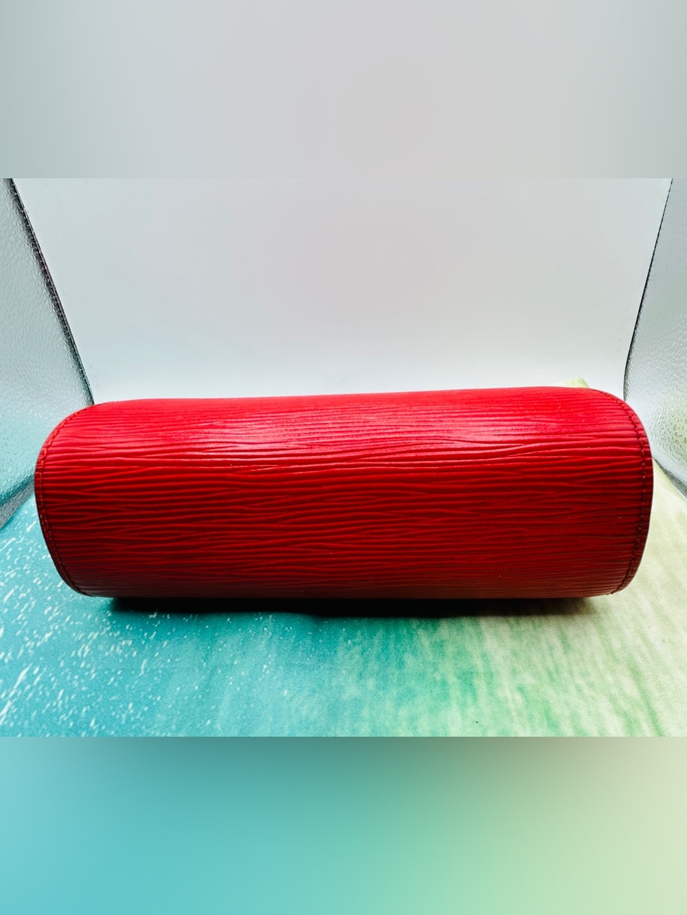 AUTHENTIC VINTAGE LOUIS VUITTON RED EPI COSMETIC POUCH PM - Picture 12 of 13